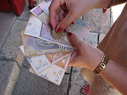 Mazedonische Münzen und Banknoten